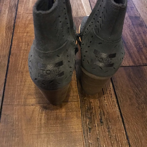 Tom’s Dark Gray Peep Toe Heels - Picture 3 of 3